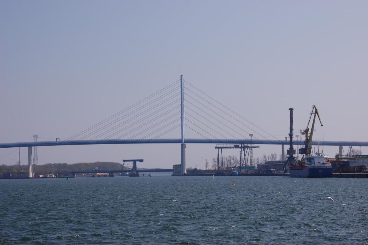 אפרטהוטל שטראלסונד Zum Goldenen Anker מראה חיצוני תמונה